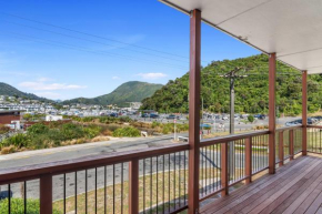Coastal Charm - Picton Holiday Home